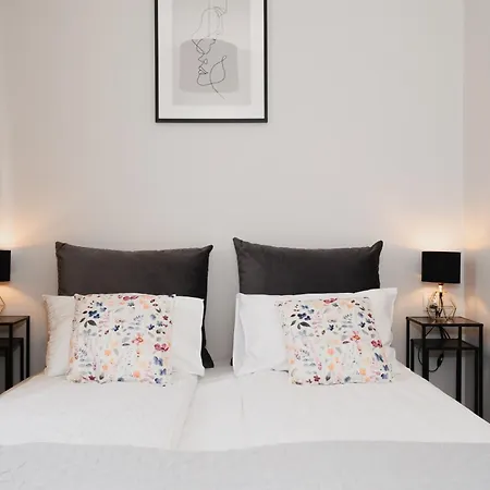 Apartment Totu Black&white Centrum *