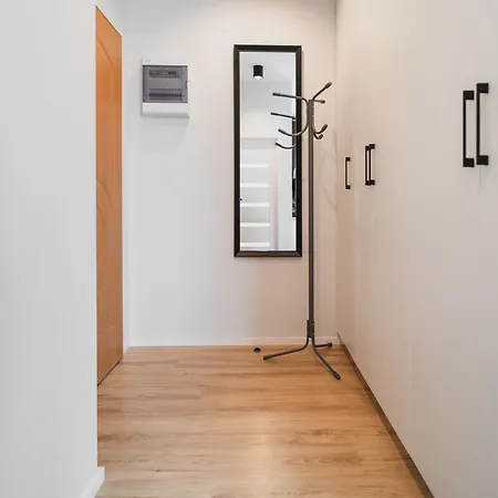 Totu Black&white Centrum Апартаменты *